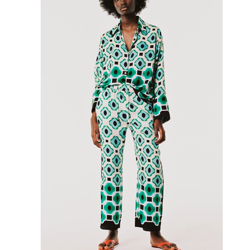 Zara geometric set
